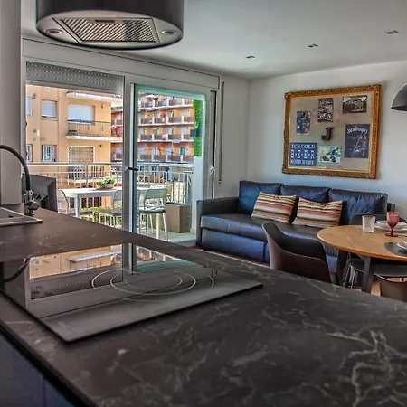 Beach Apartment Blanes بلانيس